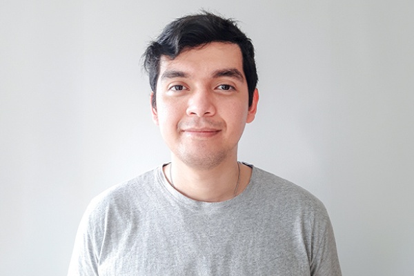 Headshot of Eduardo, introduction to systematic program design in python student.
