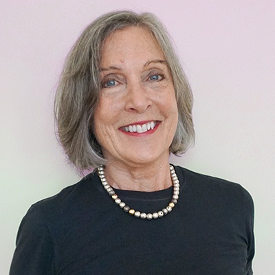 headshot of Janet